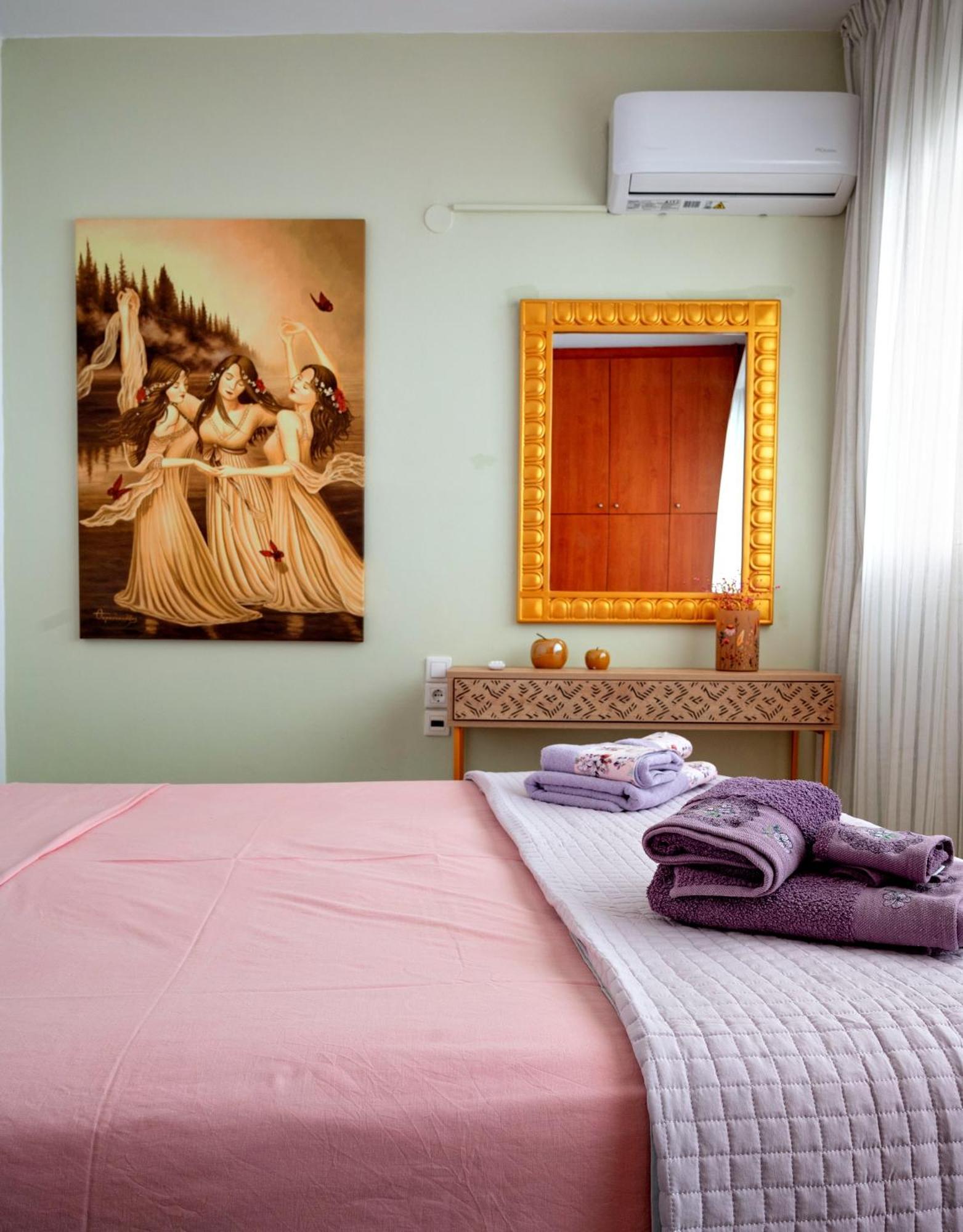 Xperience Central Apartments Iraklion Buitenkant foto