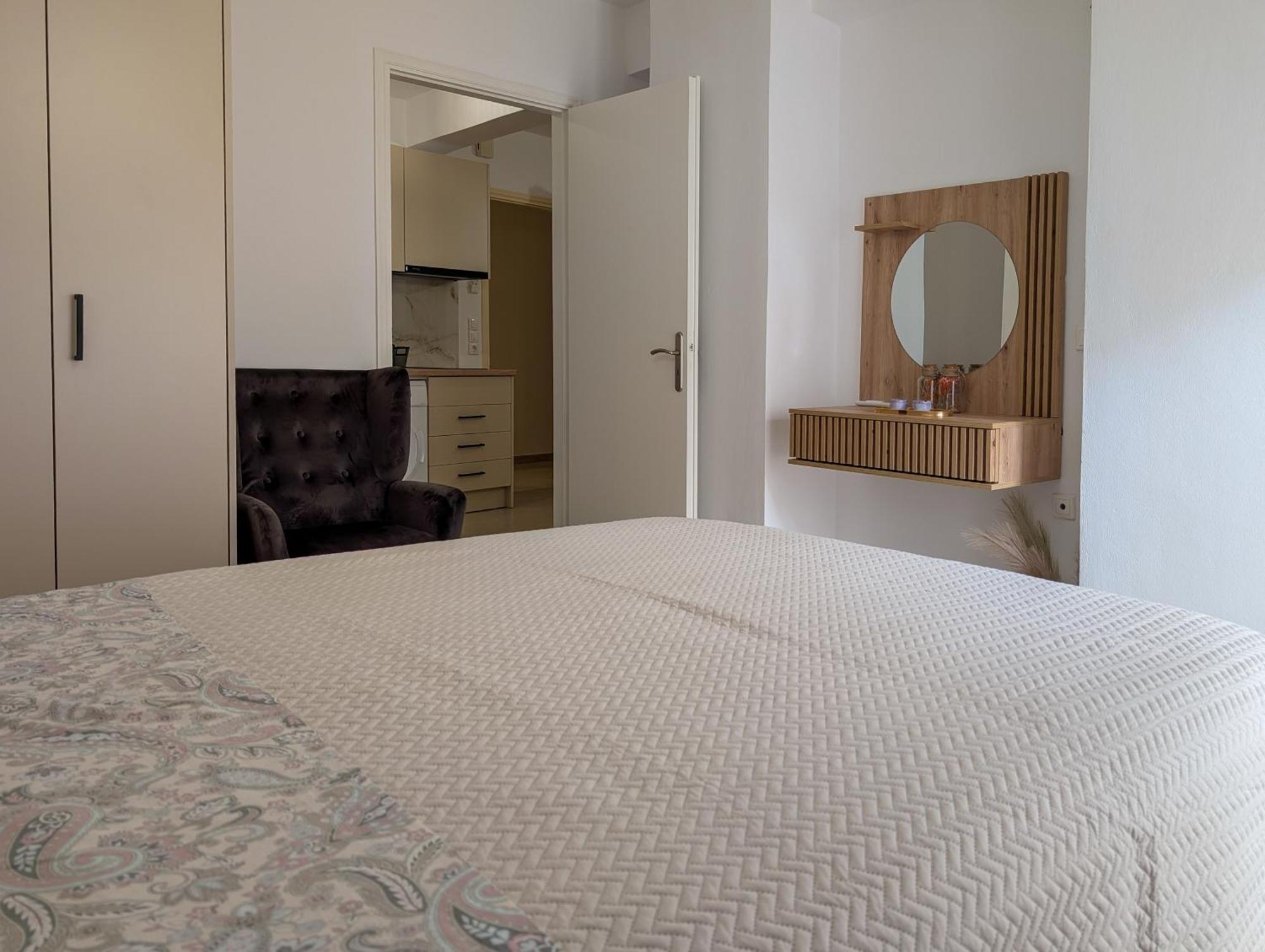 Xperience Central Apartments Iraklion Buitenkant foto